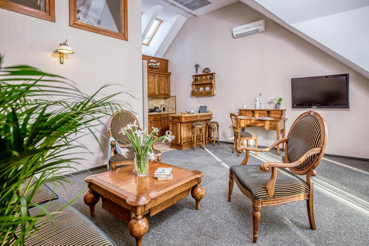 White Lily Apartment Klaipėda Buitenkant foto