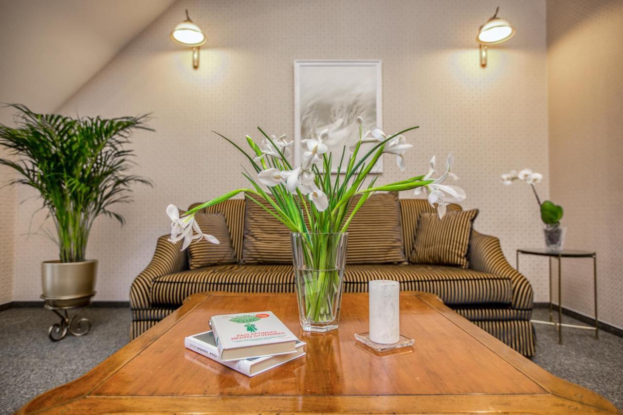 White Lily Apartment Klaipėda Buitenkant foto